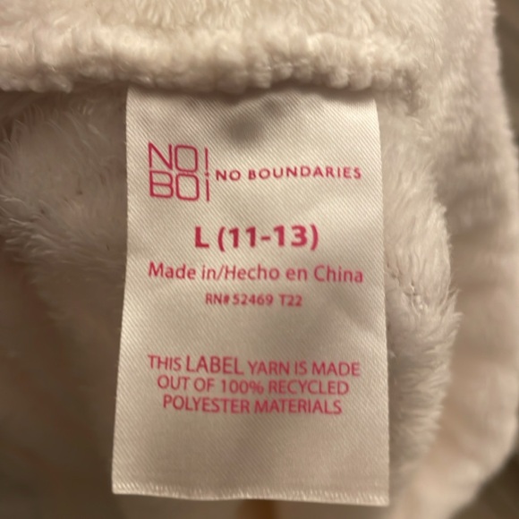 Two piece - Picture 4 of 4